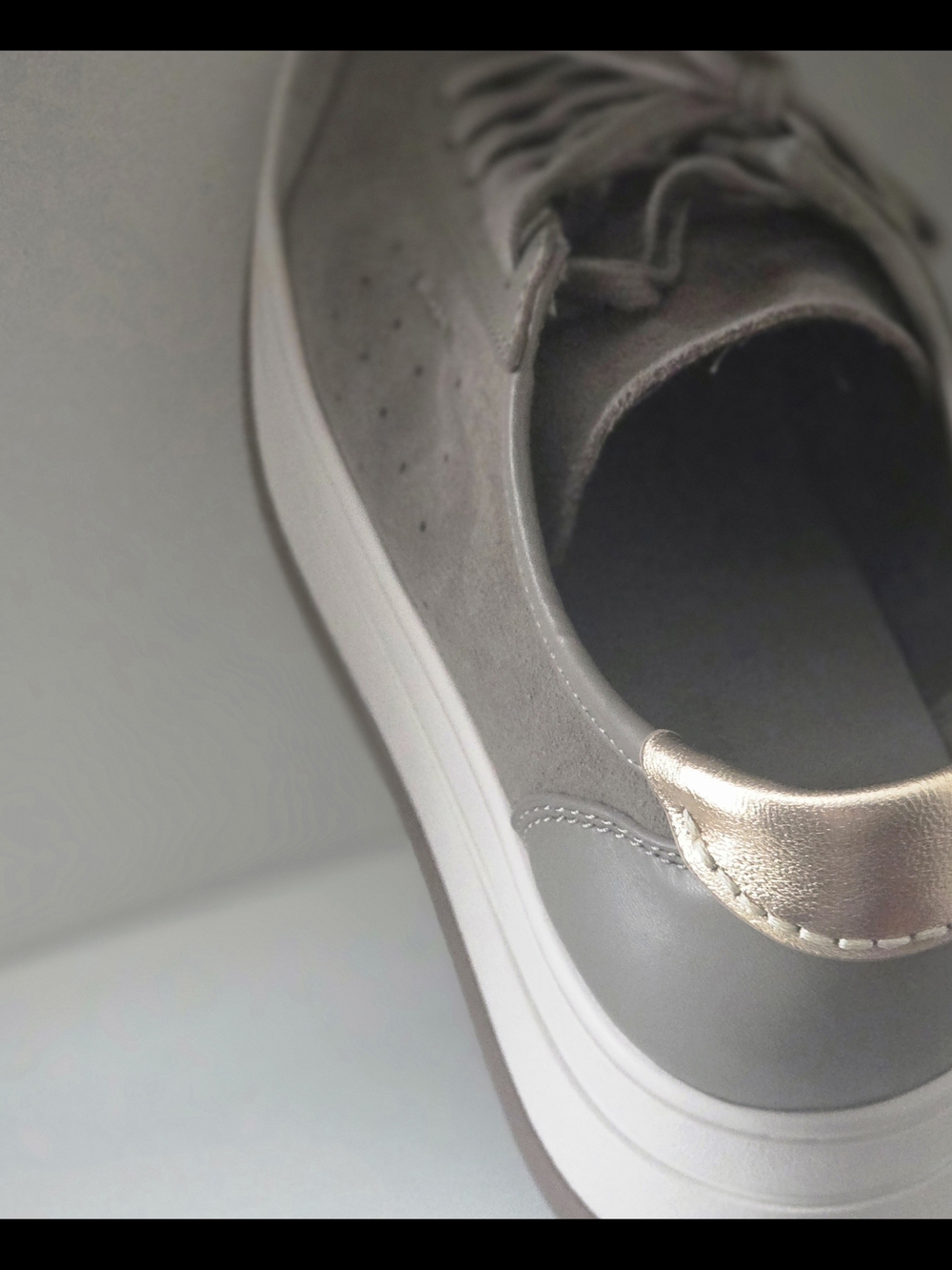 Michael Kors Men’s Gray Suede Lace-Up Sneaker Nwt - Picture 6 of 6